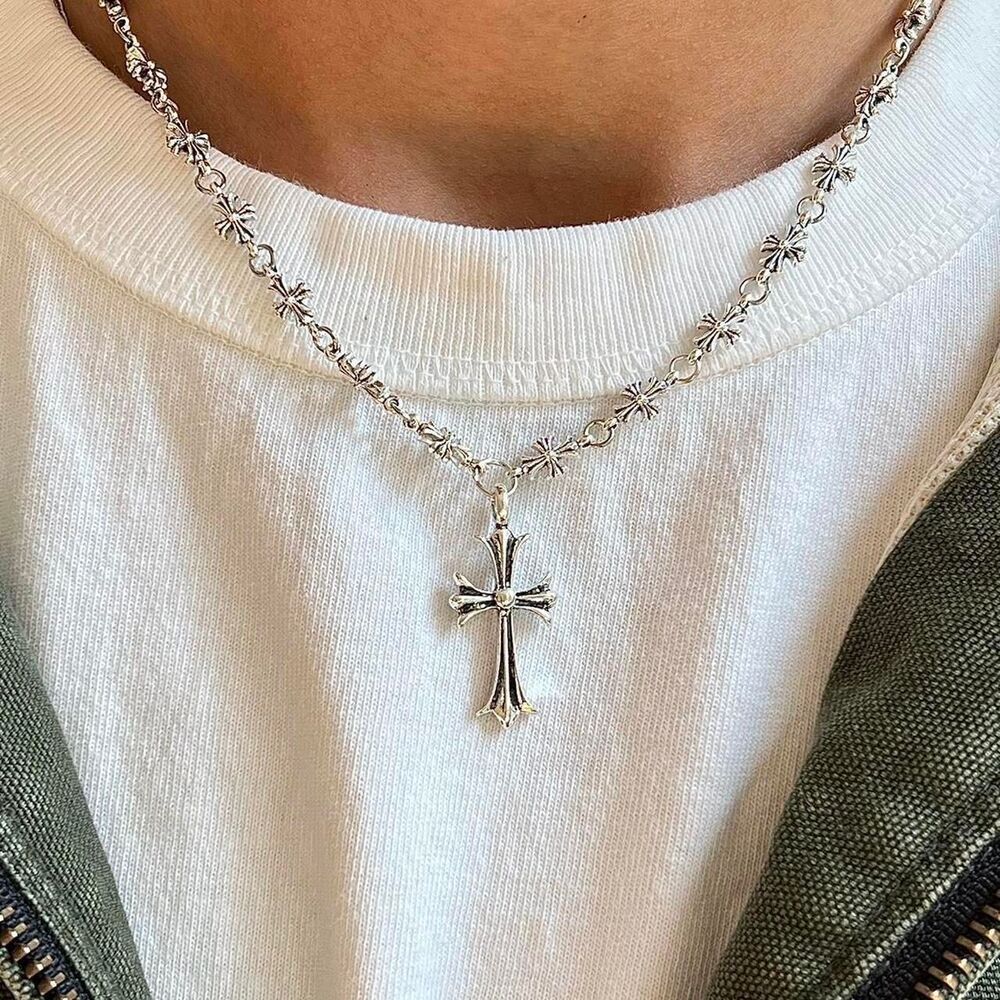 y2k style grunge silver cross pendant necklace - Picture 5 of 8